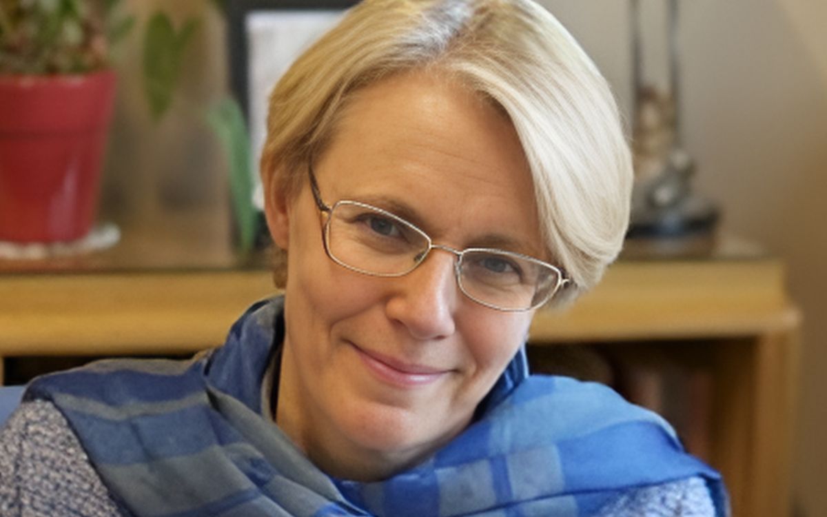 Corinne Momal-Vanian